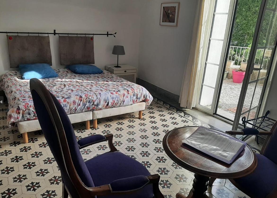 Bed and Breakfast Domaine De La Carriere Sumène Exterior foto